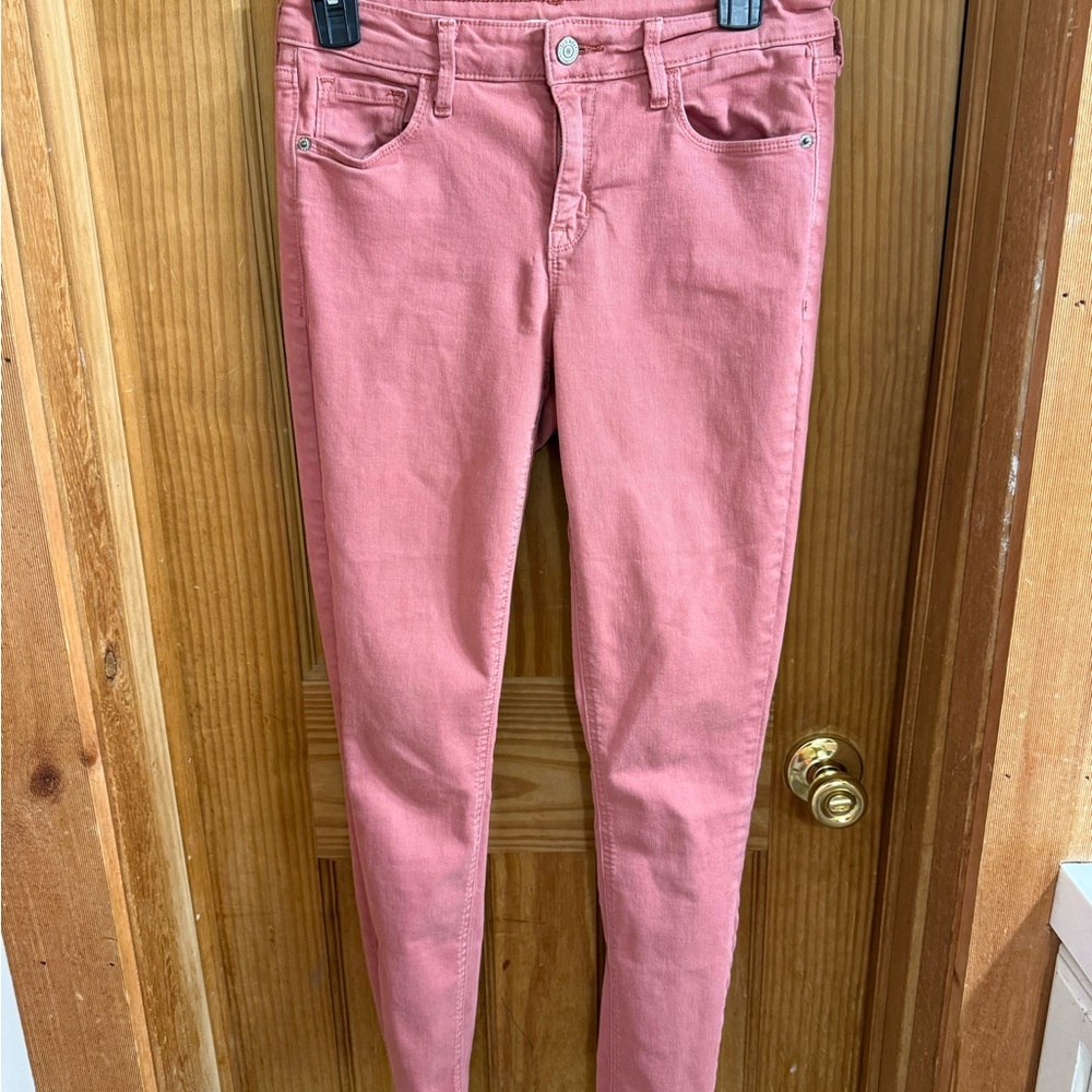 Old Navy Women's Skinny Jeans in Soft Pink